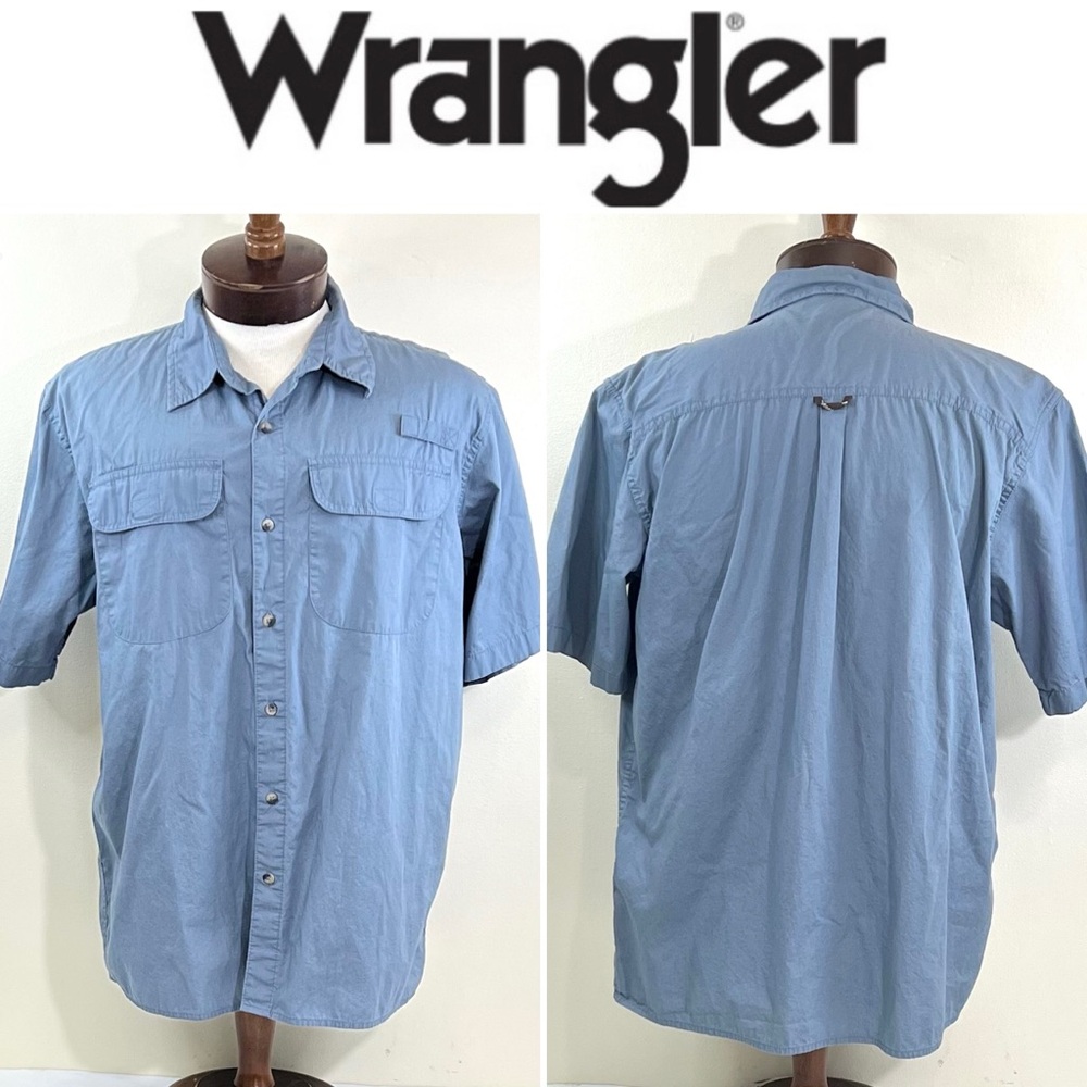 Wrangler Men’s Short Sleeve Button-Up Shirt